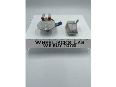 U.S.S. Enterprise Salt & Pepper Shakers Magnetic Star Trek 2011 Westland