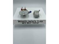 U.S.S. Enterprise Salt & Pepper Shakers Magnetic Star Trek 2011 Westland