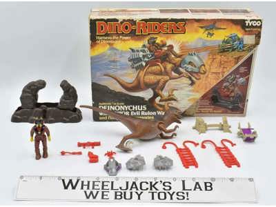 Deinonychus W/Antor 1987 Dino Riders Tyco Vintage Action Figure
