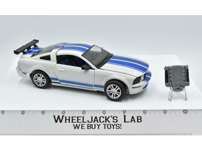 Wheeljack Ford Mustang Alternators 100% Complete 2004 Hasbro Transformers Figure