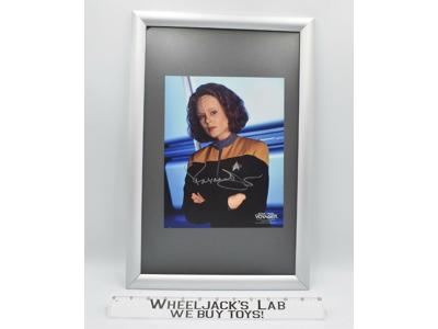 Lt. B'Elanna Torres Star Trek Voyager Roxann Dawson AUTOGRAPHED Picture