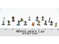 Lot of 16 Military Figures Vintage Galoob Micro Machines