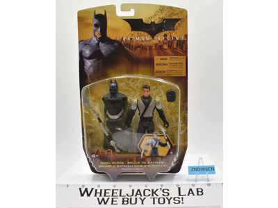 Dual Blade Bruce To Batman Batman Begins NEW MOSC 2005 Mattel Action Figure