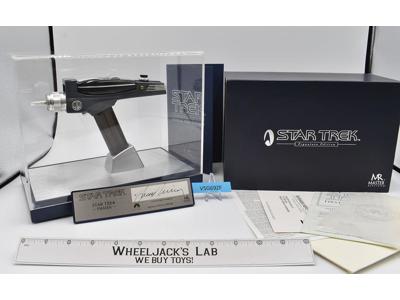 Phaser Leonard Nimoy Star Trek TOS Master Replicas Signature Ed. W/COA