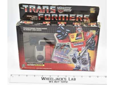 Blaster NICE FIGURE MIB 100% Complete 1985 Vintage Hasbro G1 Transformers