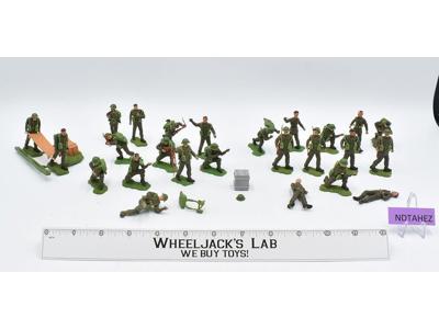Lot of Army Men Miniature Figurines 1970-80's Britain's LTD