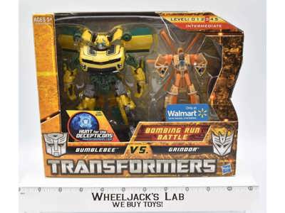 Bumblebee VS Grindor Hunt For The Decepticons Transformers Hasbro 2010 MISB