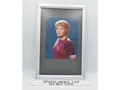 Kes Star Trek Voyager Jennifer Lien AUTOGRAPHED 8x10 Picture
