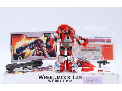 Cliffjumper W/  Upgrade Kit Complete Transformers Classics 2007 Hasbro