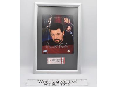 Commander Riker Star Trek Jonathan Frakes AUTOGRAPHED 8x10 Picture
