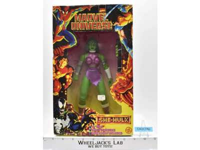 SHE-HULK Marvel Universe Marvel Comics MISB 1997 Toybiz Action Figure