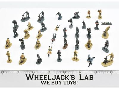 Lot of 37 Military Figures Vintage Galoob Micro Machines