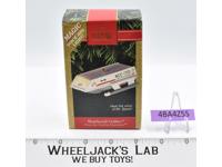 Shuttlecraft Galileo Star Trek MIB 1992 Hallmark Magic Keepsake Ornament