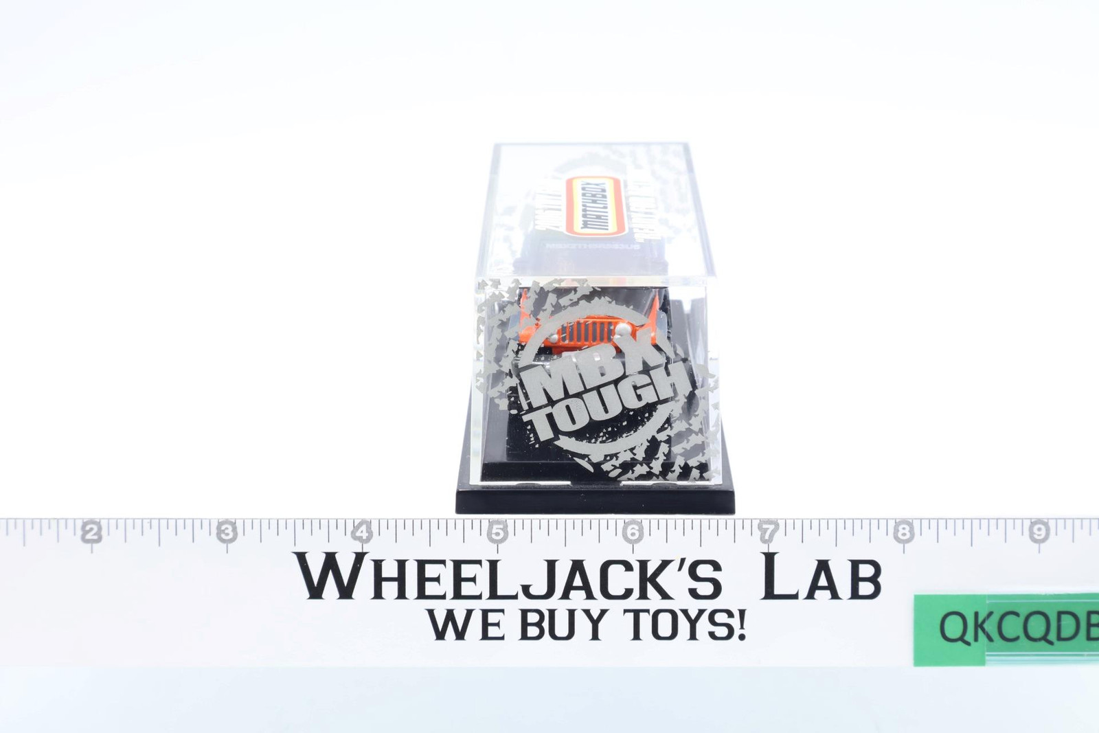Matchbox 2006 Orange Jeep Ready for Action MBX 2004 Toy Fair in Case NEW