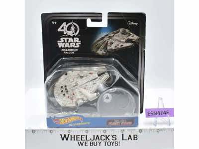 Millennium Falcon Star Wars 40th Anniversary 2016 Mattel Hot Wheels NEW MOSC