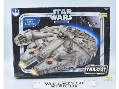 Millennium Falcon 100% Complete W/Box Star Wars 2004 Trilogy Collection Hasbro