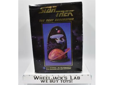USS Enterprise 3-Dimensional Space Sculpture Star Trek 1994 Willitts Designs