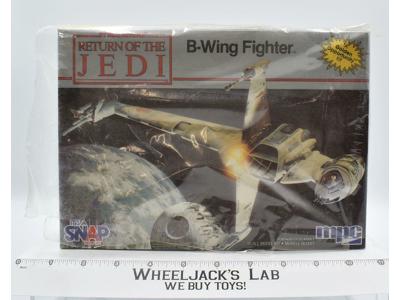 B-Wing Fighter Model Kit NEW Star Wars ROTJ Return Of The Jedi Fundimensions