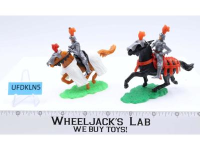 Lot of 2 Plastic Knights W/ Horses 1970's Elastolin Germany 3"