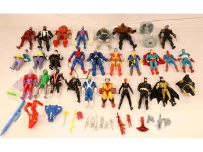 Lot of 26 Superheroes DC Marvel Comics Villains ToyBiz Kenner Action Figures