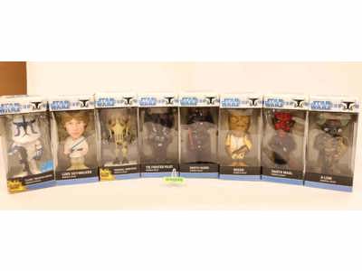 Lot of 8 Star Wars Bobble Heads Funko 2008 Action Figures NEW SEALED