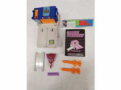 Airwave Base Micromaster 100% Complete 1989 G1 Transformers Action Figure
