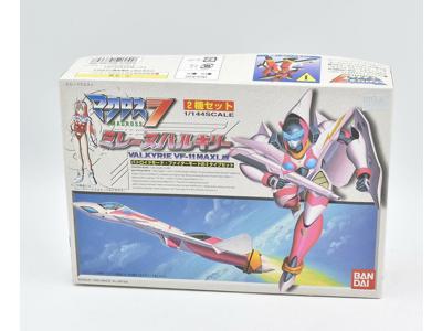 Bandai 1/144 VF-11 Maxl Valkyrie model kit