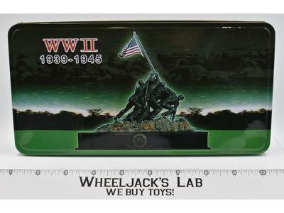 World War 2 Commemorative Pocket Knife Collector's Set of 4 W/Tin Case