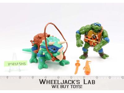Cave Turtle Leo W/Dingy Dino 100% Complete Teenage Mutant Ninja Turtle 1992