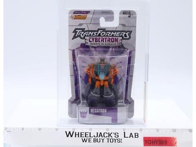 Megatron Legends Class AFA GRADED U85 Transformers Cybertron 2005 Hasbro SEALED