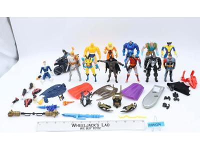 Lot of 13 Superheroes & Accessories DC Marvel Comics Villains ToyBiz Kenner