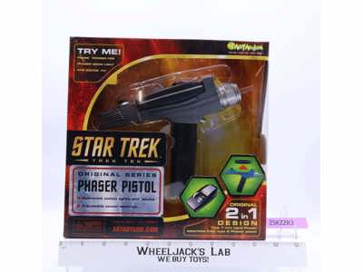 Phaser Pistol Star Trek TOS Original Series 2005 Art Asylum Toys NEW SEALED