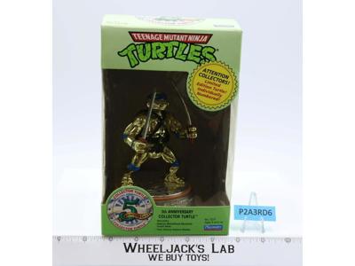 Leonardo 5th Anniversary Collector Turtle TMNT 1992 Playmates Action Figure
