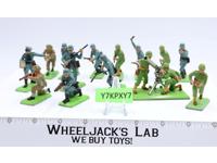 Infantry Soldiers Lot of 15  WWII 1971 Britains Deetail Action Figures