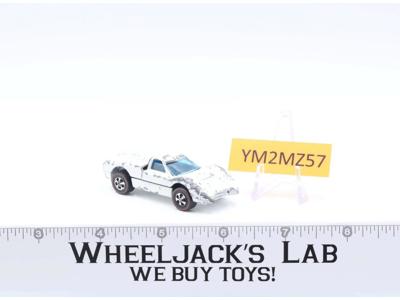 Ford J-Car White Hot Wheels 1968 Redline Mattel Vintage RL