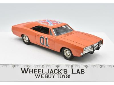 General Lee 1969 Charger Dukes of Hazzard Ertl 1/25 Die-Cast 1981 Warner Bros.