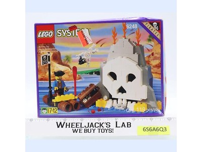 LEGO #6248 Volcano Island Pirates 1996 Lego System 119 pieces NEW MISB SEALED
