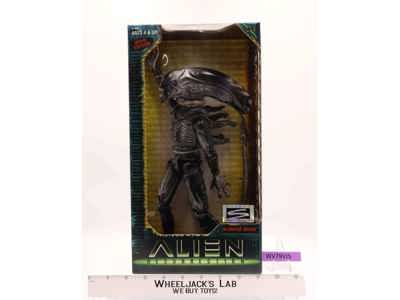 Warrior Drone Alien Resurrection Movie Edition 1997 Kenner NEW MISB SEALED