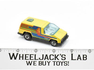 Inside Story Van Yellow 1978 Mattel Vintage Hot Wheels Blackwalls