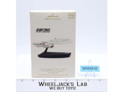 Star Trek U.S.S. Enterprise NCC-1701-D Hallmark Keepsake Ornament Sound Light
