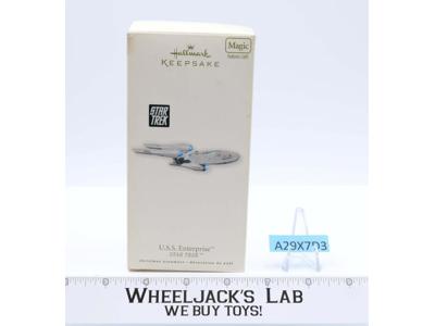 U.S.S. Enterprise Star Trek 2010 Hallmark Magic Keepsake Ornament