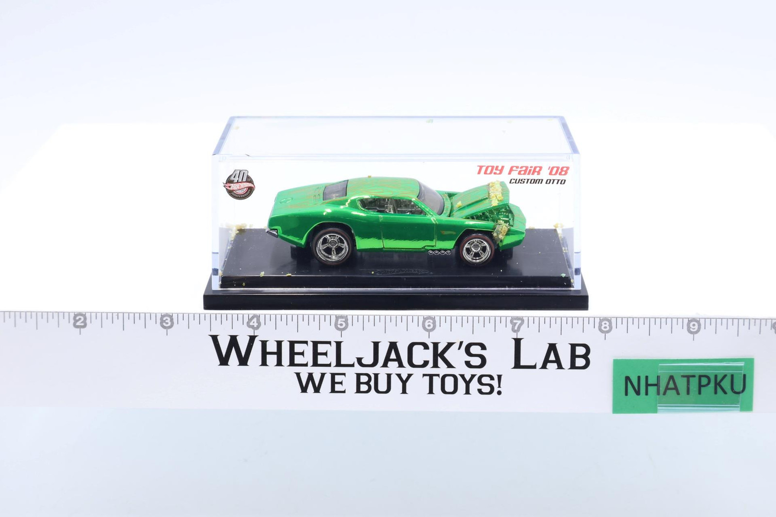 Custom Otto 2008 Hot Wheels Racing Green Toy Fair NEW in Case