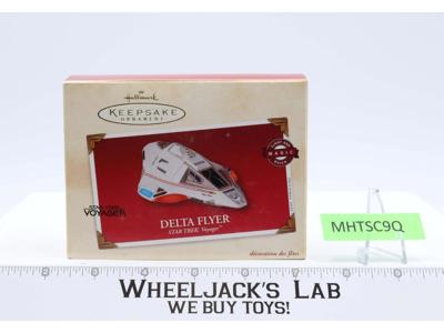 Delta Flyer Star Trek Voyager 2002 Hallmark Keepsake Ornament